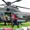Pemerintah telah mengerahkan total 11 unit helikopter untuk percepatan penanganan banjir di Sumatera
