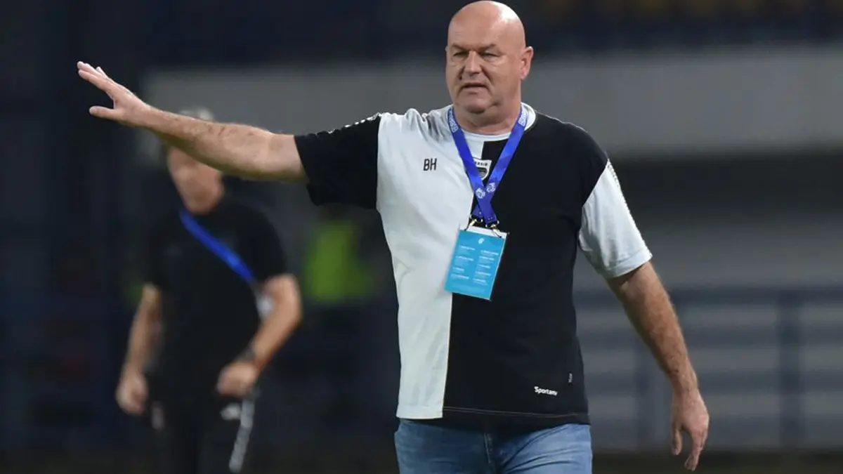 Bojan Hodak Lepaskan Persib dari Kutukan