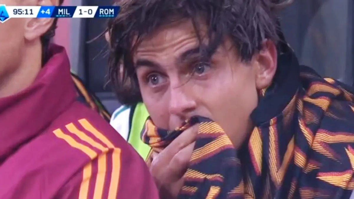 Gagal Eksekusi Penalti ke Gawang AC Milan, Dybala Menangis di Bangku Cadangan Paulo Dybala