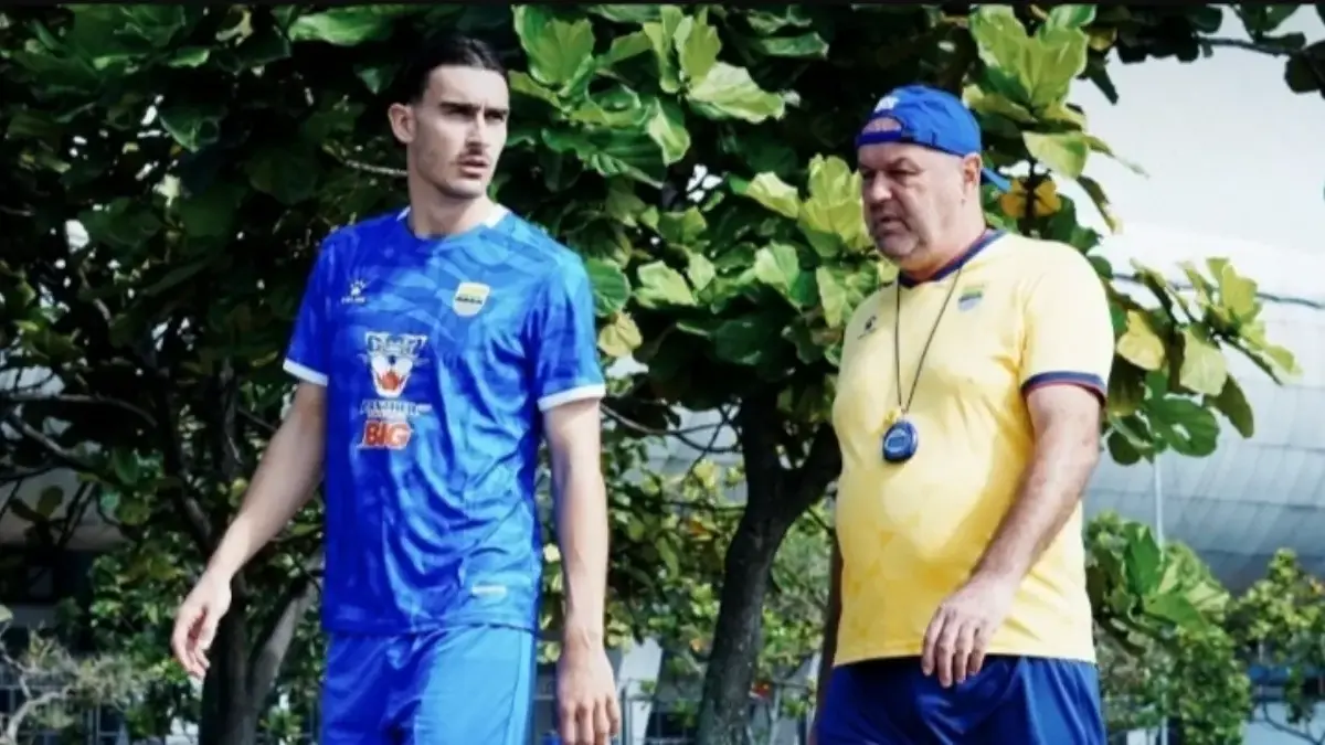 Andrew Jung dan Bojan Hodak