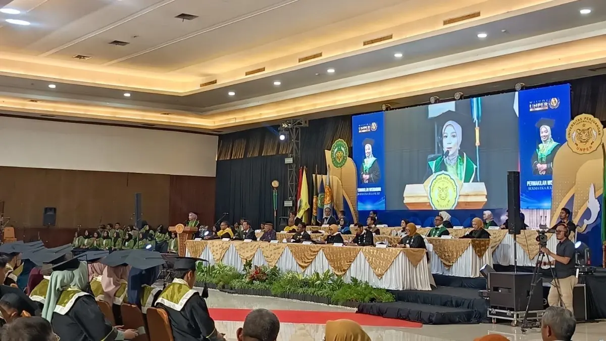 Berkontribusi Melalui Karya dan Inovasi, Unper Tasikmalaya Cetak Lulusan Berpengaruh WISUDA