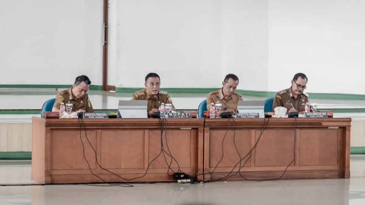 Bupati Ciamis Herdiat Sunarya