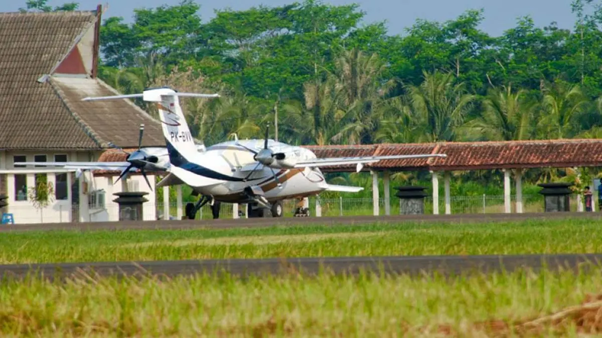 Bandara Nusawiru di Pangandaran Berencana Buka Rute ke Bali bandara nusawiru pangandaran