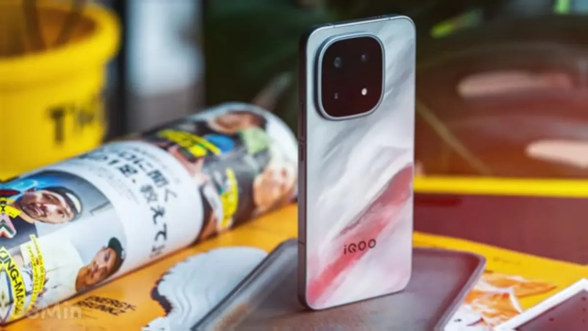 iQOO 15 Mini Diprediksi Jadi Ponsel Paling Ringkas dan Bertenaga di Tahun 2026, Ini Bocorannya! IQOO 15 Mini