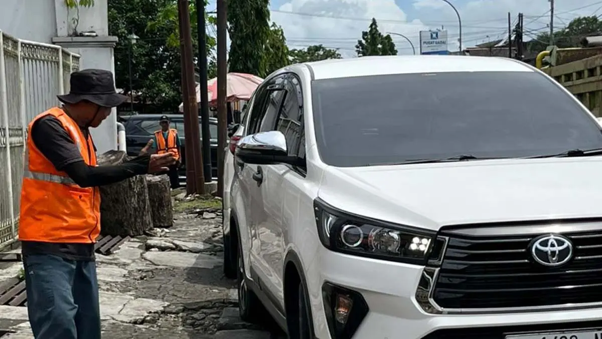 parkir ilegal di kota tasikmalaya