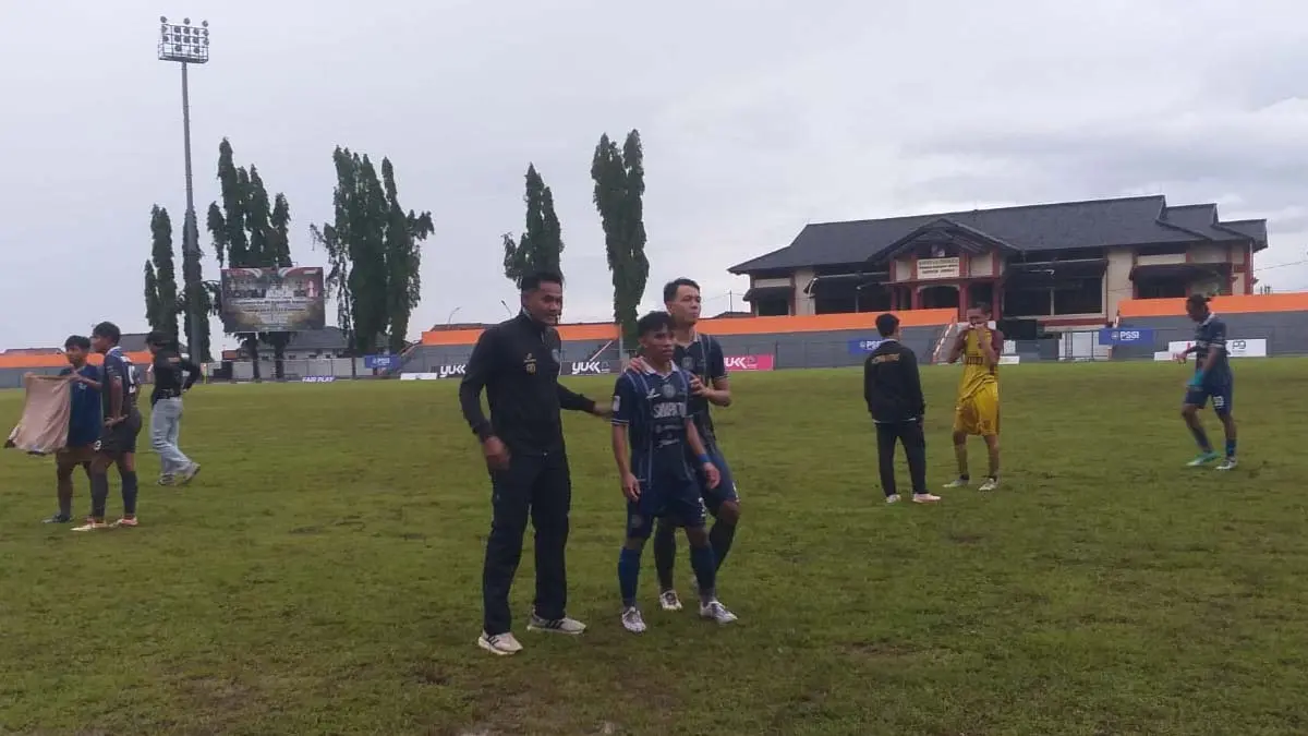 Persikotas vs Bandung united