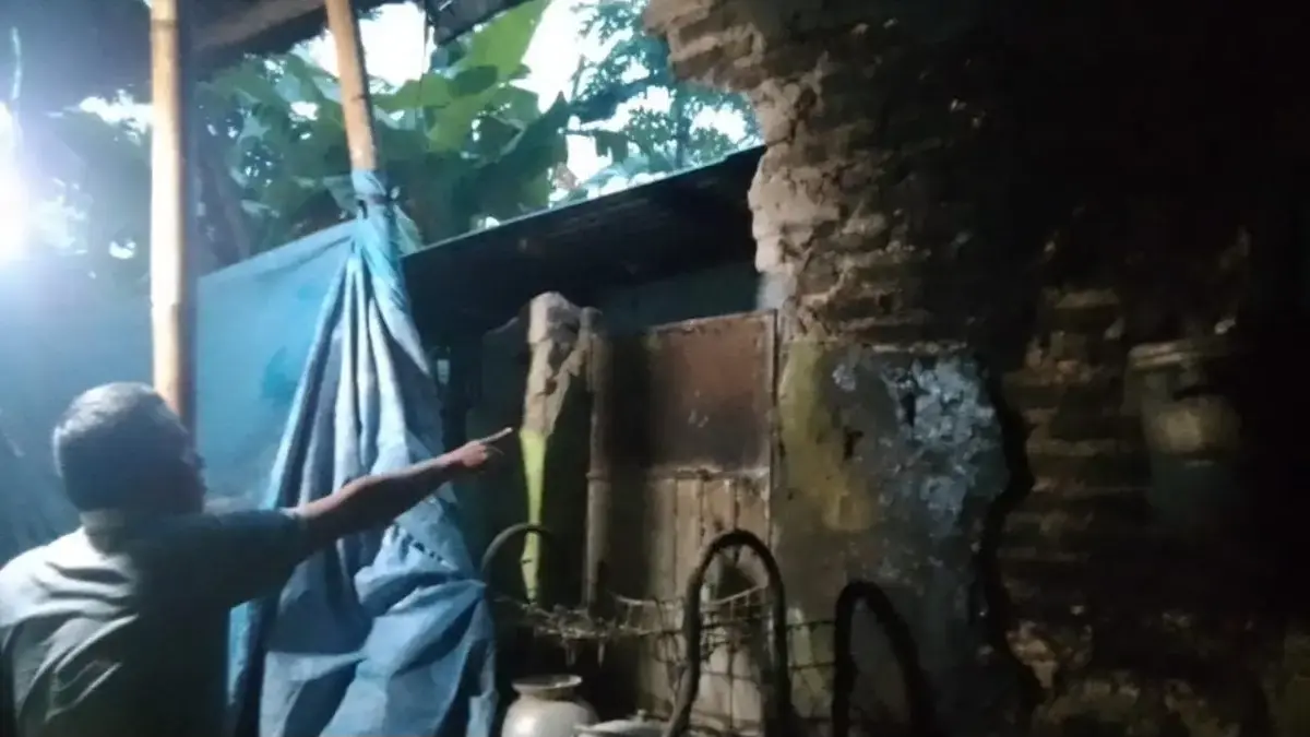 Tembok Dapur Rumah Warga Kota Banjar Ambruk Diterpa Hujan Deras, Penghuni Berlarian Tembok Dapur Rumah Warga Kota Banjar