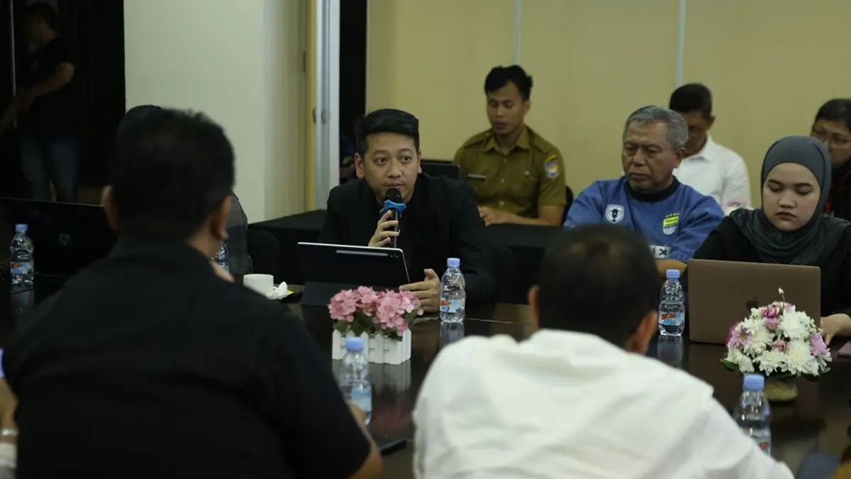 Manajemen Persib Bertemu Wamendagri, Bos Persib Berdiskusi dengan Pejabat Asal Tasikmalaya Ini Manajemen Persib Bertemu Wamendagri