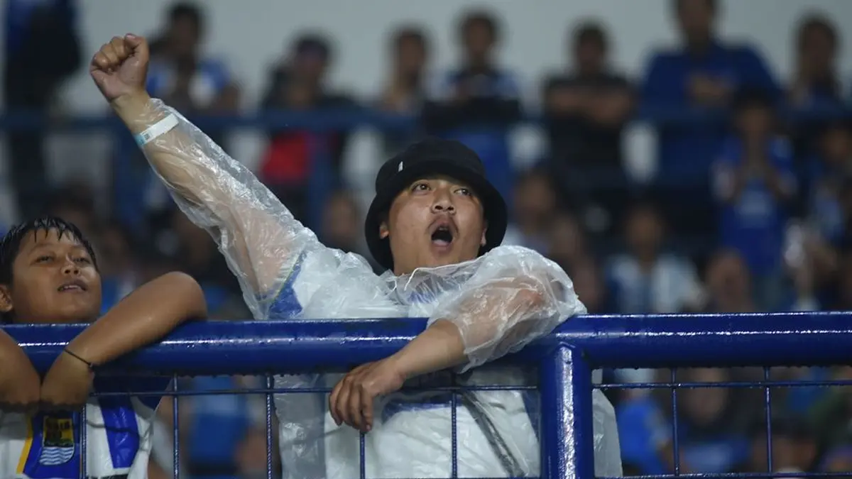 Bojan Hodak Undang Khusus Bobotoh ke GBLA untuk Laga Persib vs Bangkok United