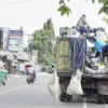 Pengangkutan sampah di garut
