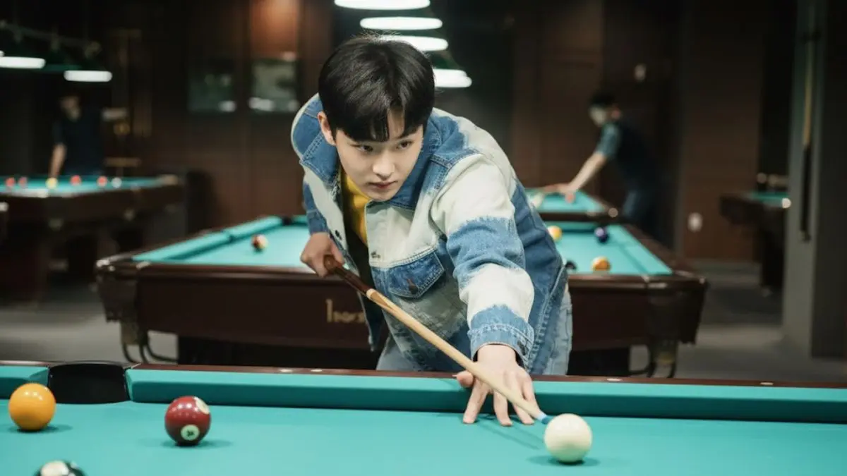 Edit Foto Main Biliar Jadi Estetik Hanya dengan Prompt AI, Hasilnya Terlihat Profesional! Prompt AI