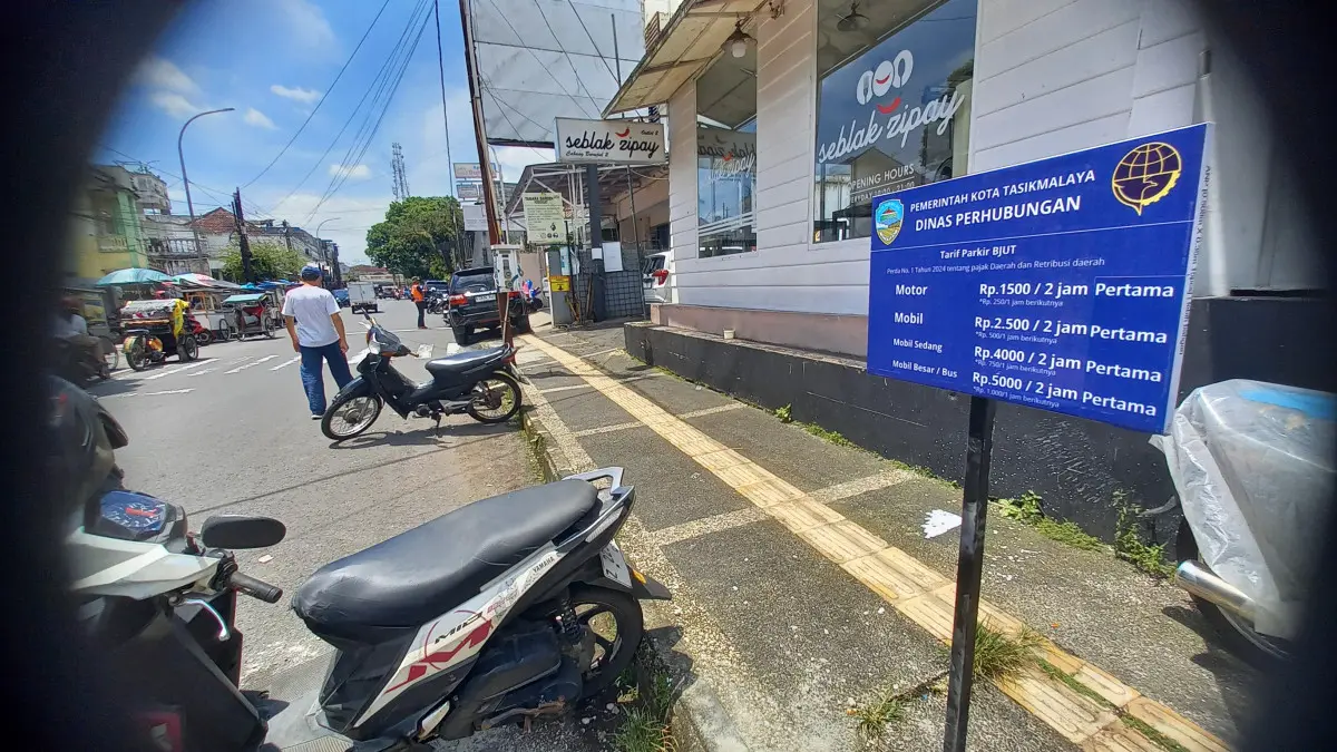 Aturan Parkir Dinilai Keliru, Wali Kota Tasikmalaya Janji Revisi Perwalkot aturan parkir Kota Tasikmalaya dinilai keliru