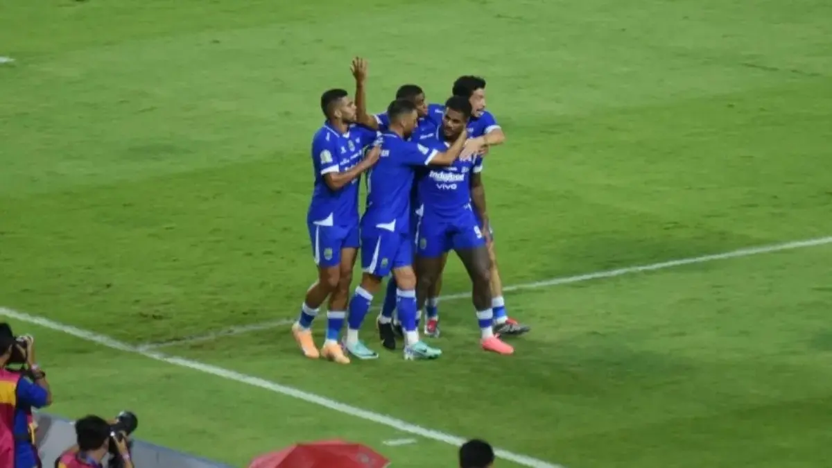 Line Up Persib vs PSM Makassar dalam Prediksi