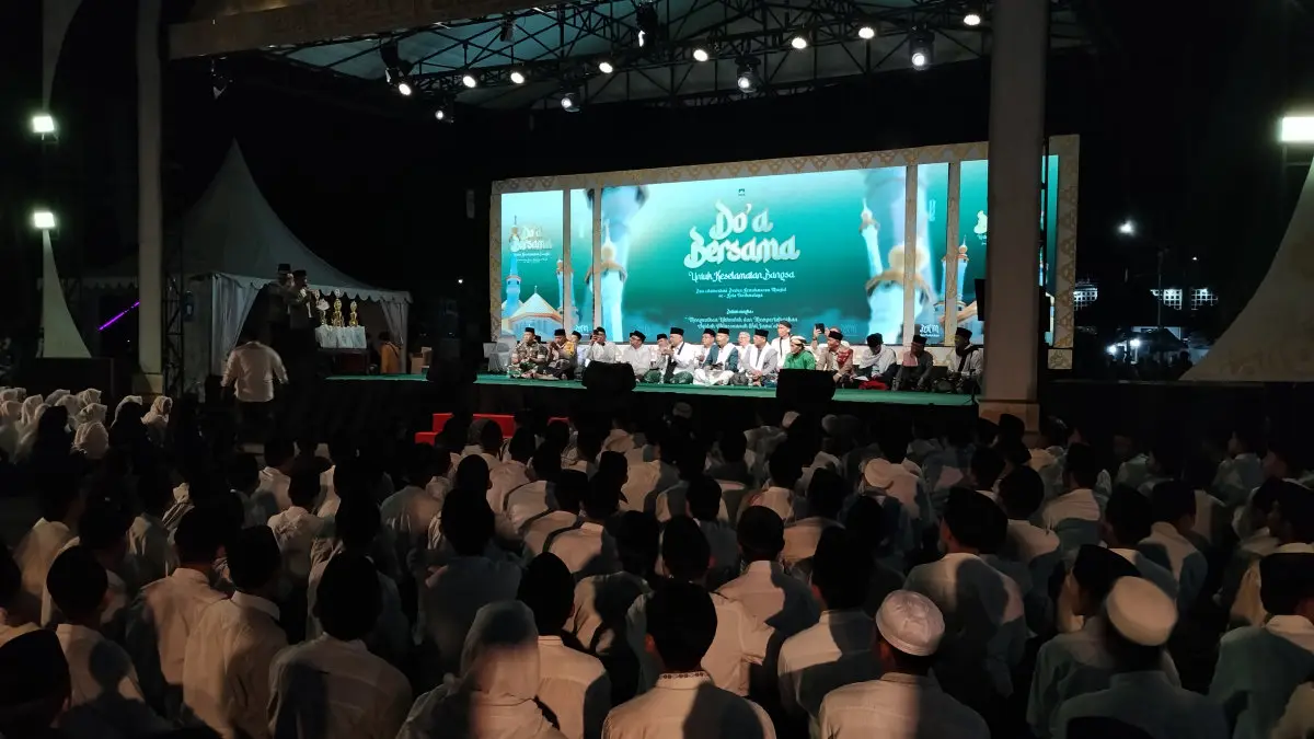 doa bersama santri di Taman Kota Tasikmalaya