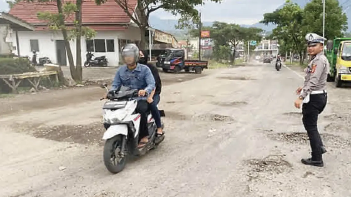 Hadapi Libur Panjang Tahun Baru, Polres Garut Pantau Jalan Rusak Lalu lintas garut, jelang liburan tahun baru