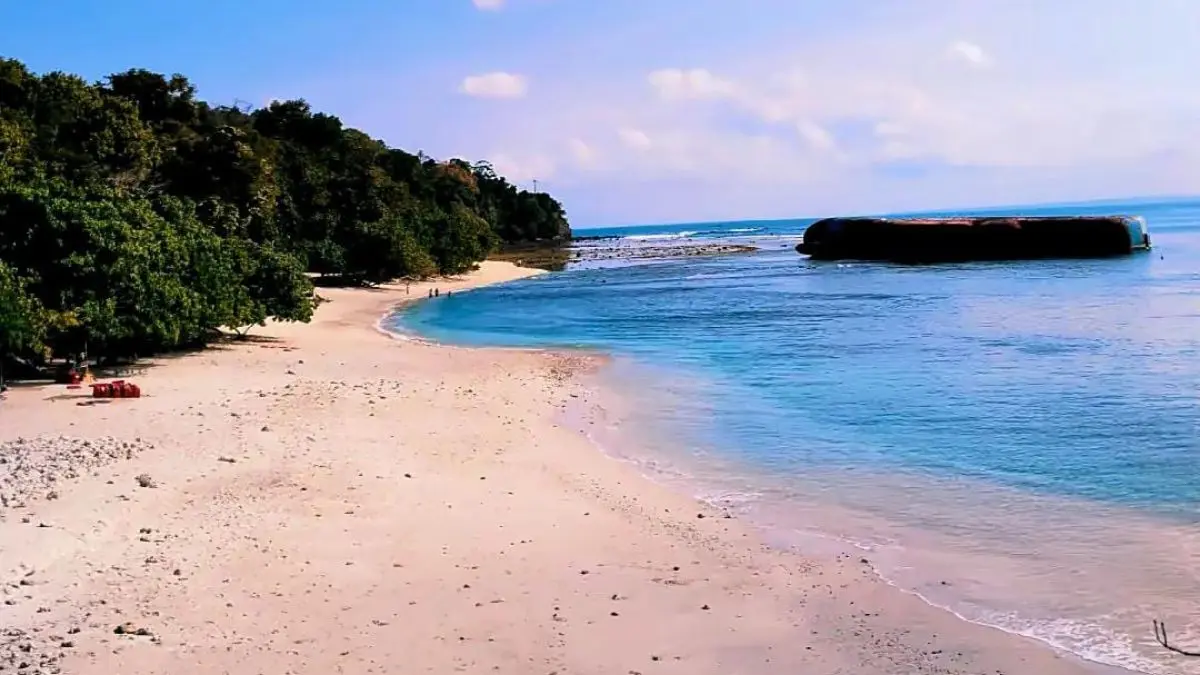 Rekomendasi Tempat Wisata Hits di Jawa Barat untuk Liburan Nataru 2025 Rekomendasi Tempat Wisata