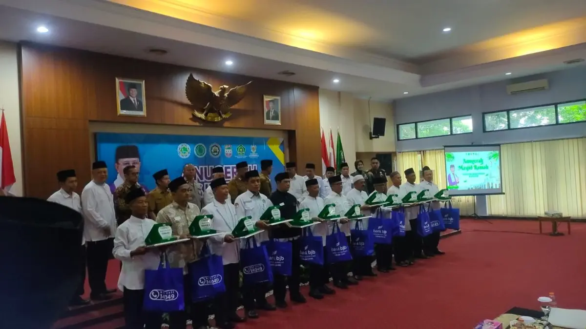 Pemkab Ciamis Berikan Anugerah Masjid