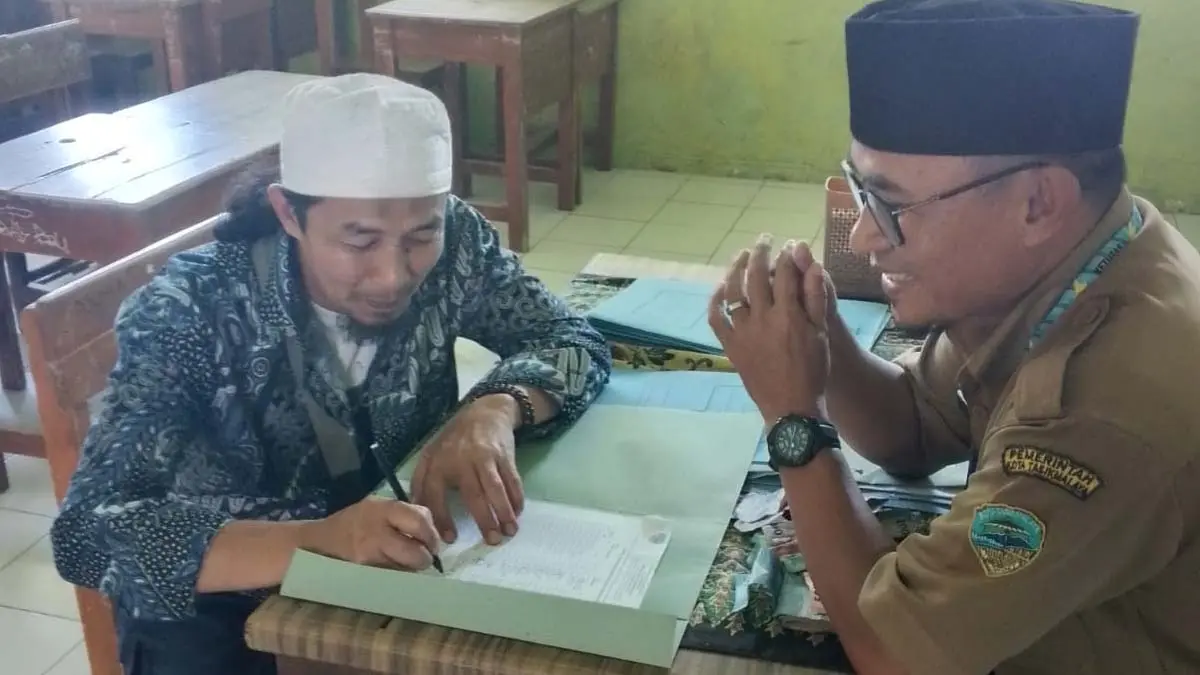 Gerakan ayah ambil rapor anak