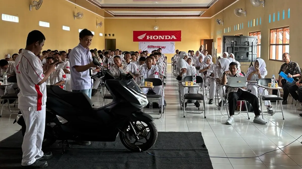 Astra Honda Berbagi Ilmu: Menguatkan Pendidikan Vokasi di Karawang untuk Masa Depan Industri Otomotif Pendidikan Vokasi