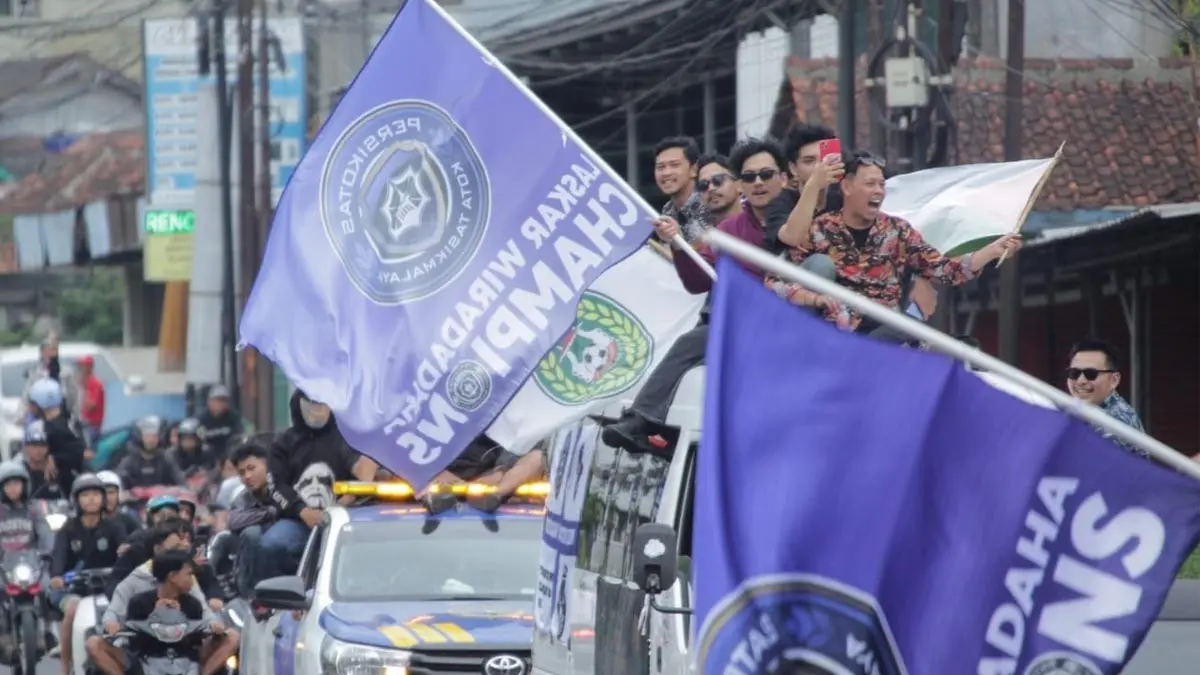 konvoi persikotas juara liga 4