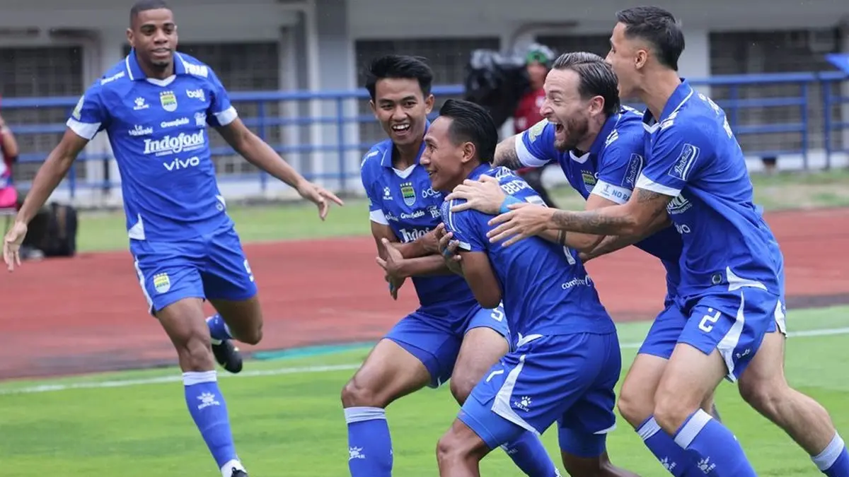 Persib Diperkuat Bek Alumni Inggris