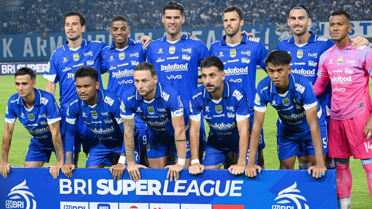 Bojan Hodak Bocorkan Daftar Pemain Persib yang Hengkang