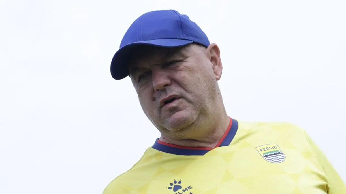 Bojan Hodak Bawa Kabar Baik untuk Persib Bandung Jelang Tandang ke Markas Persis Solo Bojan Hodak Bawa Kabar Baik untuk Persib Bandung Jelang Tandang ke Markas Persis Solo