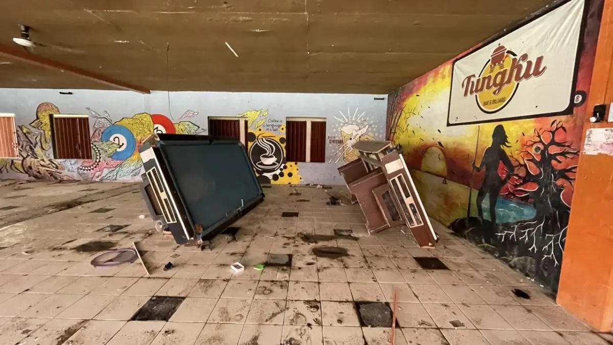 Pusat Belanja di Kawasan Pantai Pangandaran Terbengkalai Pusat belanja wisata nanjung pangandaran