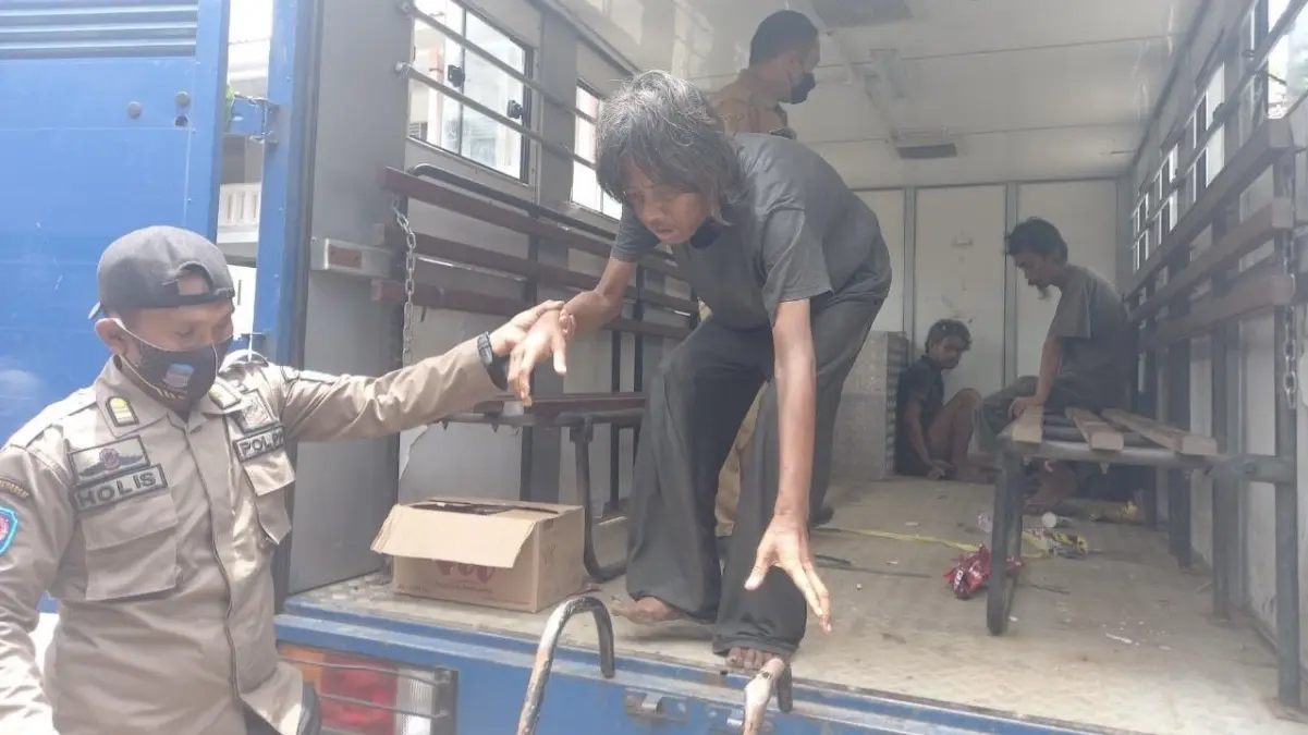 Sudah Dipulangkan! 20 ODGJ dan Orang Telantar Diduga Sengaja Dibuang ke Pangandaran ODGJ Pangandaran