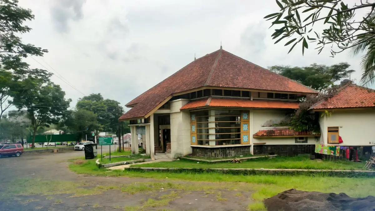 Gedung pusat pemasaran ciamis