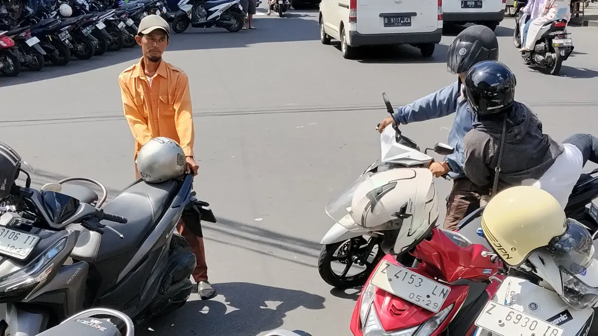 Parkir Diperketat, Jukir Pegang Uang Harian dan PAD Kota Tasikmalaya Semoga Tak Lagi Abu-abu sistem parkir harian Kota Tasikmalaya