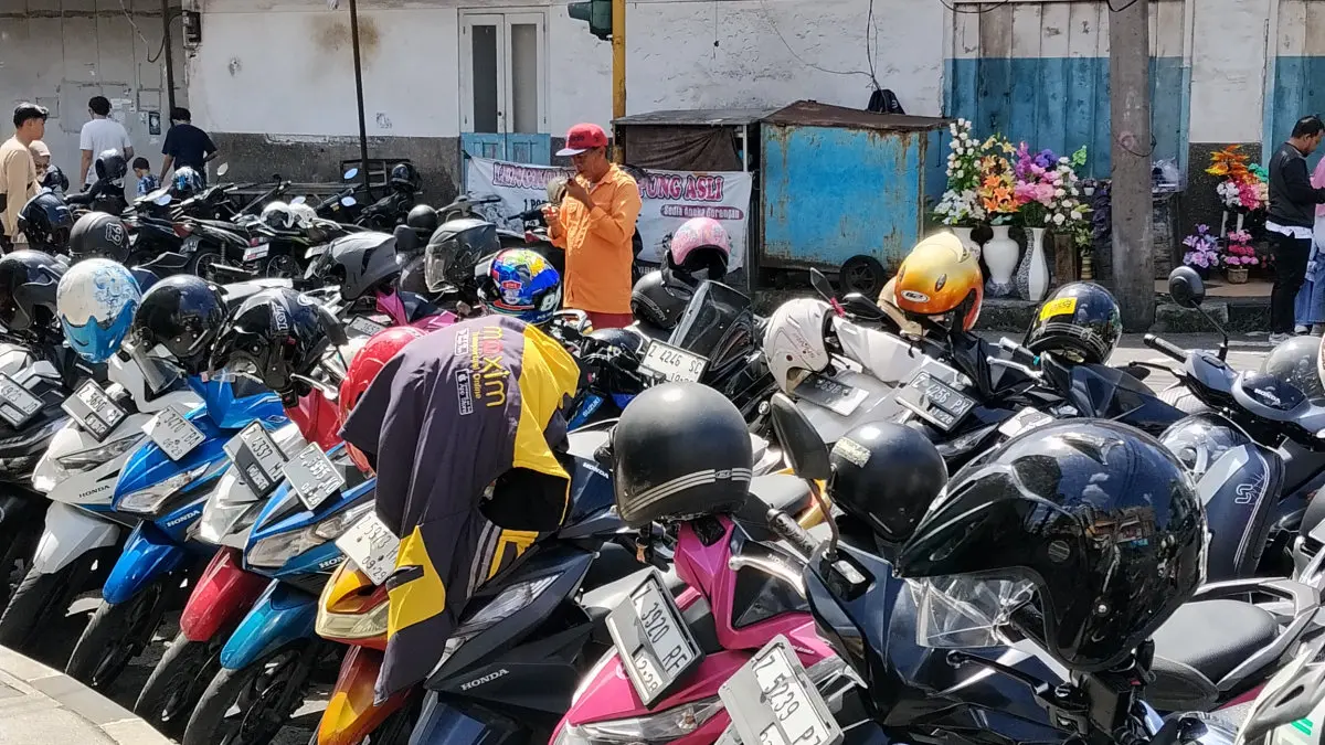 parkir di Kota Tasikmalaya masih amburadul
