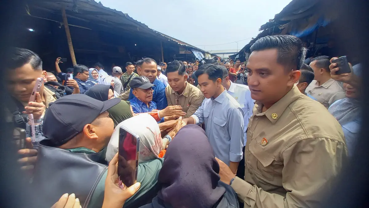 Wapres Gibran blusukan Pasar Cikurubuk Kota Tasikmalaya