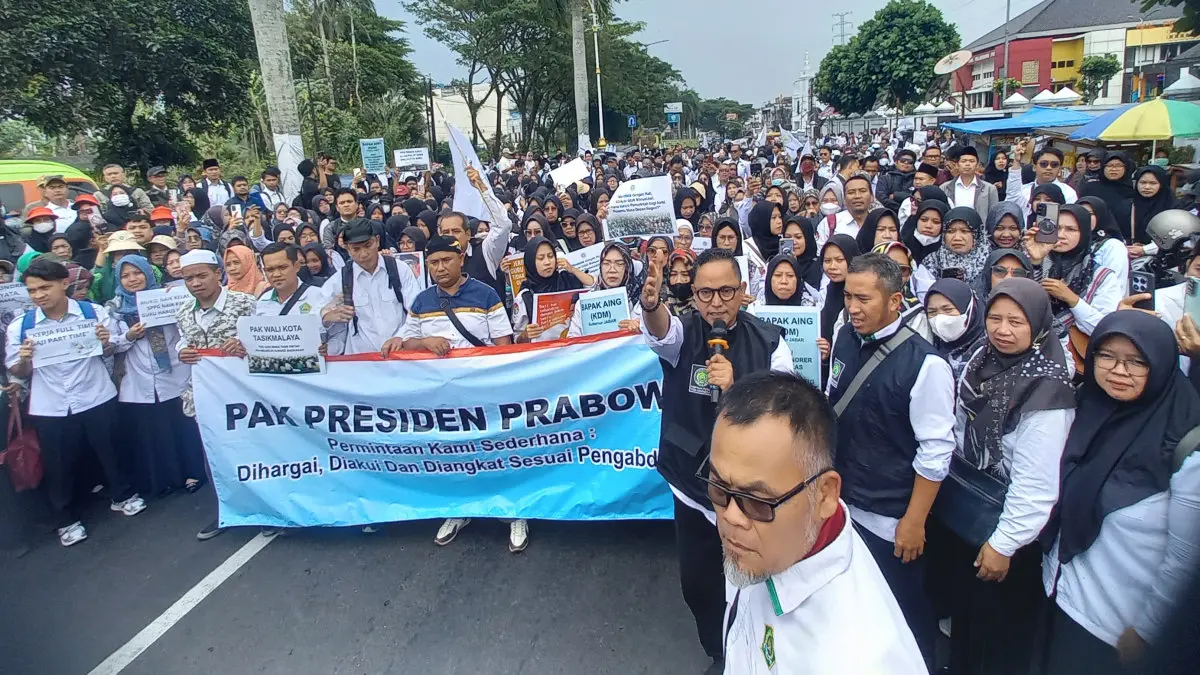 aksi guru madrasah Kota Tasikmalaya tuntut keadilan