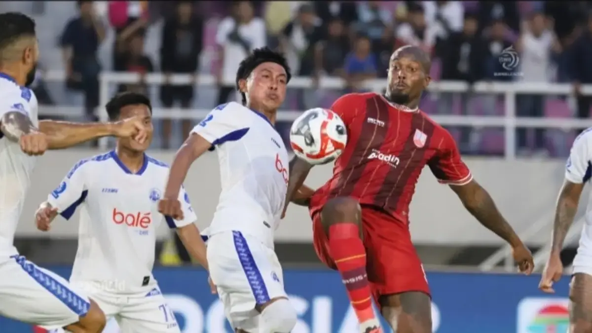 Gervane Kastaneer Tak akan Ada di Laga Persis Solo vs Persib Bandung, Sudah Dilepas ke Terengganu FC Gervane Kastaneer