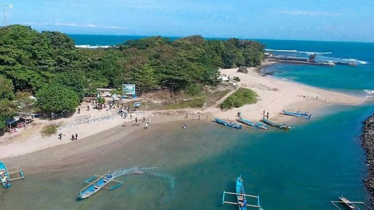 Imbas Kasus Premanisme, Tiket ke Pantai Santolo Garut Akhirnya Digratiskan pantai santolo garut