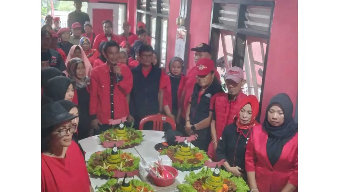 Rayakan Ultah Megawati, PDIP Kota Banjar Potong Tumpeng PDIP Kota Banjar