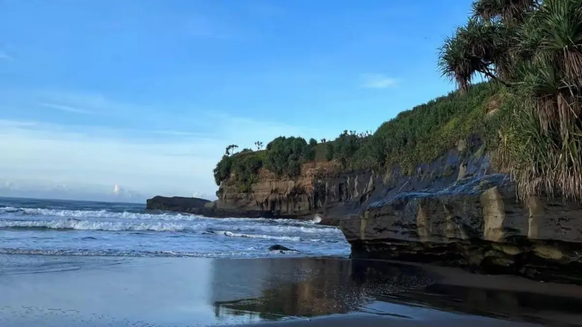 Pantai Citanggeuleuk