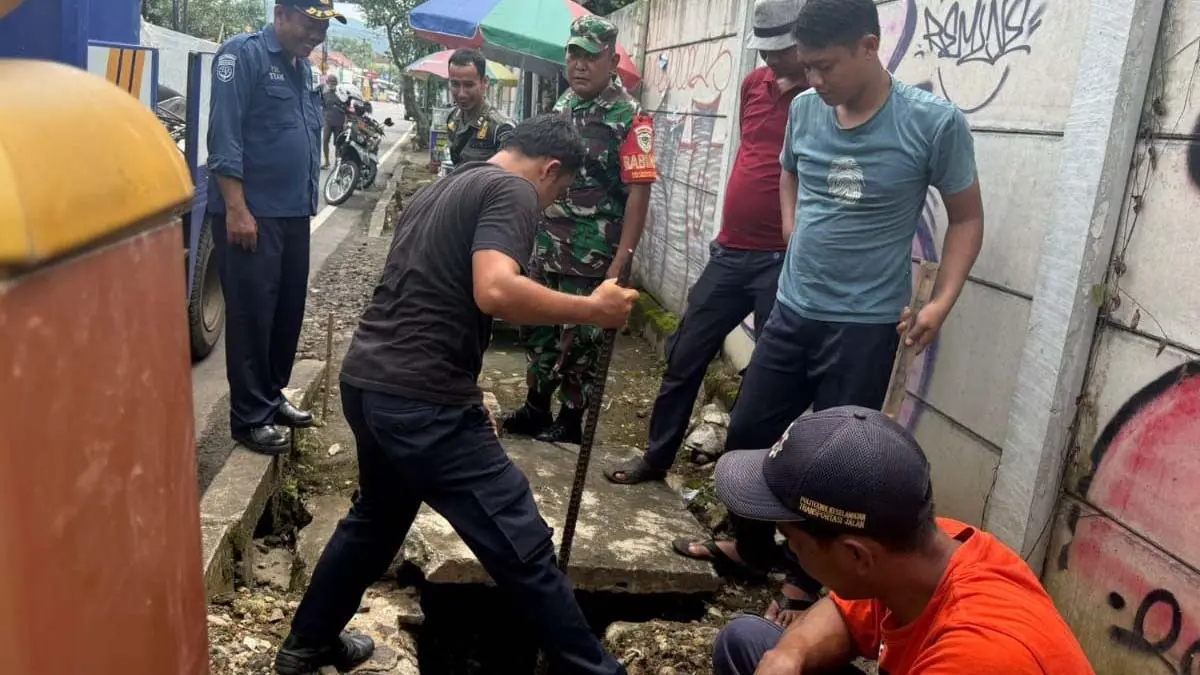 trotoar amblas Banjar