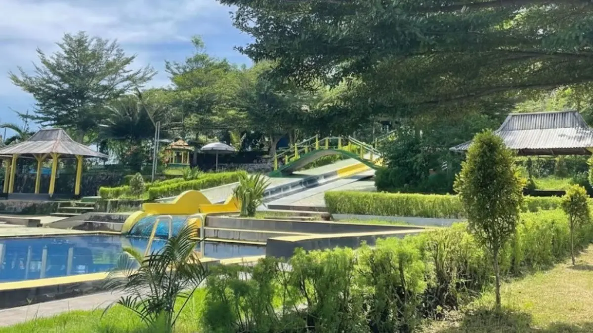 Wisata Side Land Kaduela, Kolam Renang di Tengah Sawah yang Bikin Betah Berlama-lama! Wisata Side Land Kaduela