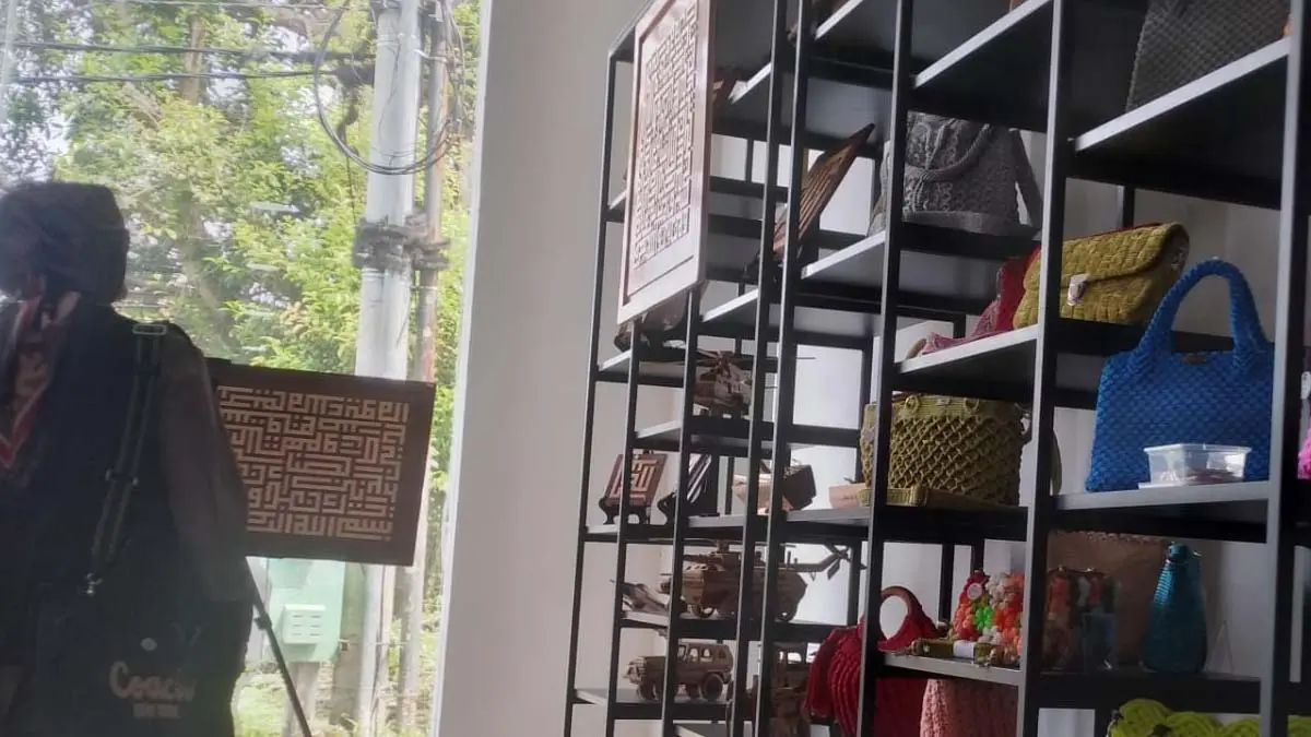 Kunjungi Galeri UMKM, Komisi II DPRD Kota Banjar Sarankan Pemkot Lakukan Penataan galeri umkm kota banjar