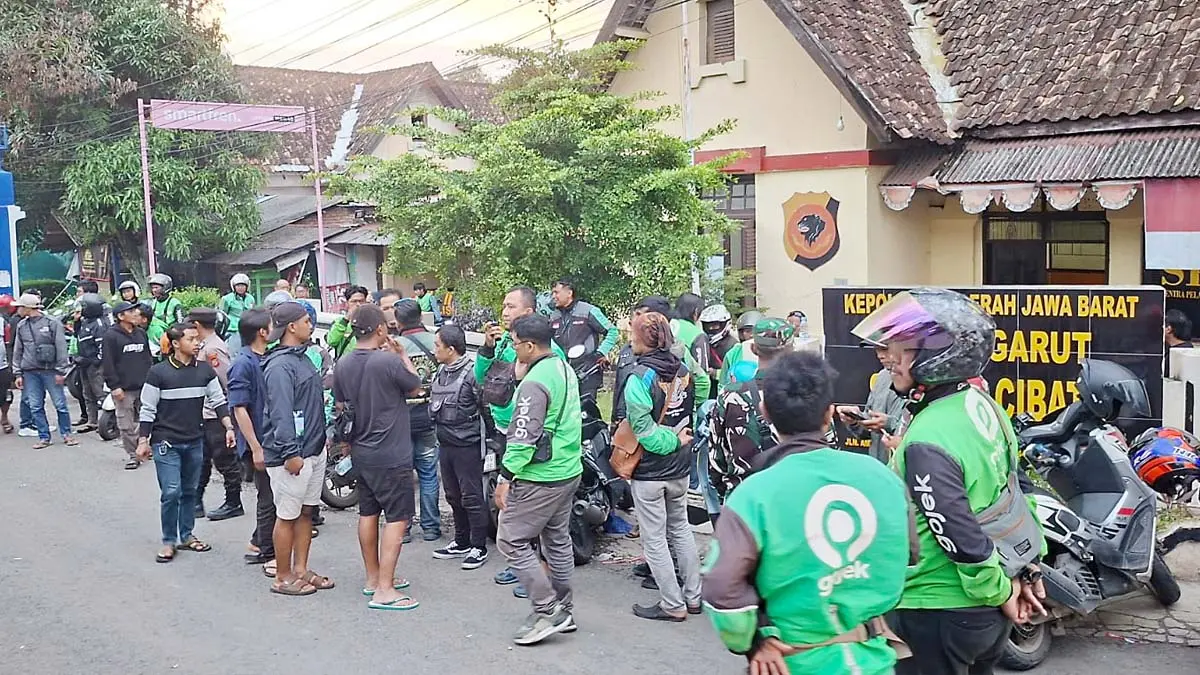 ojek online dan pengkolan di Garut