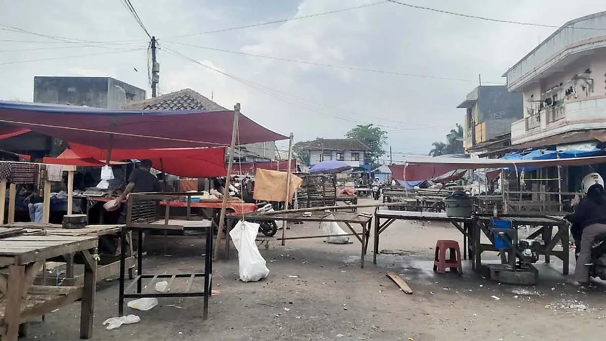 Diperindag Garut Bakal Tata Pedagang Kaki Lima di Pasar dan Jalan Merdeka pedagang kaki lima di garut