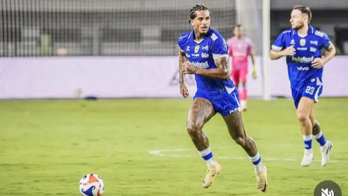 Persib Hancurkan Madura United 5-0 Tanpa Bojan Hodak