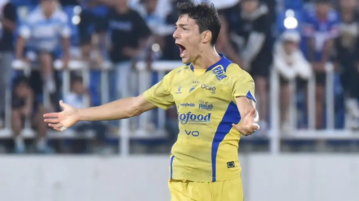 Persib Menjemput Keajaiban, Bersiap Kalahkan Ratchaburi FC di GBLA, Sepakbola Menyisakan Celah Kejutan Persib Menjemput Keajaiban, Bersiap Kalahkan Ratchaburi FC di GBLA