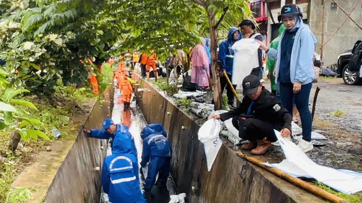 Pramono Ikuti Arahan Presiden Prabowo Bersih-Bersih Lingkungan