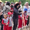 Bupati pangandaran, siswa menanam jagung,