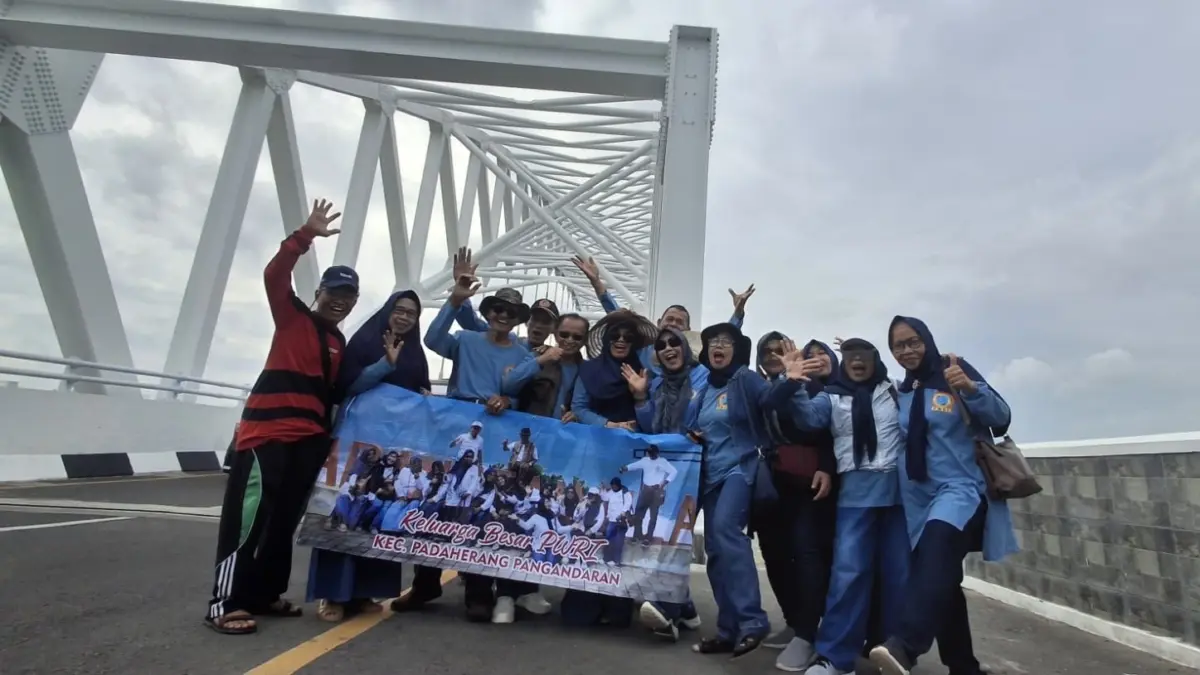 Pwri padaherang, pantai batukaras