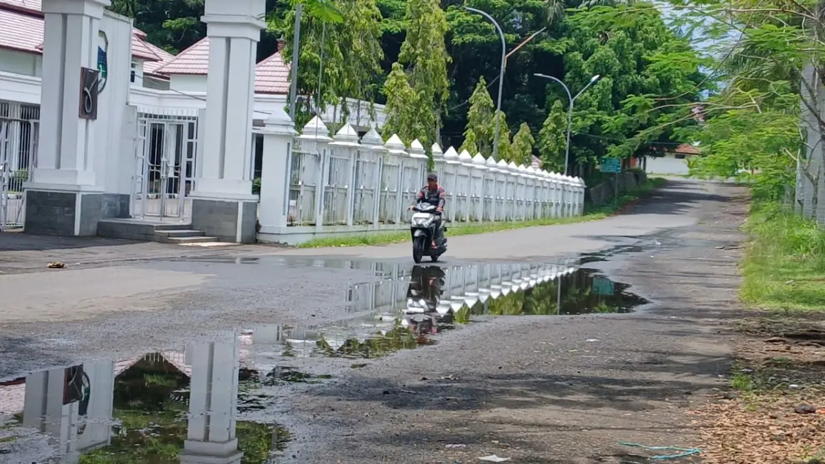 Genangan Air depan pendopo