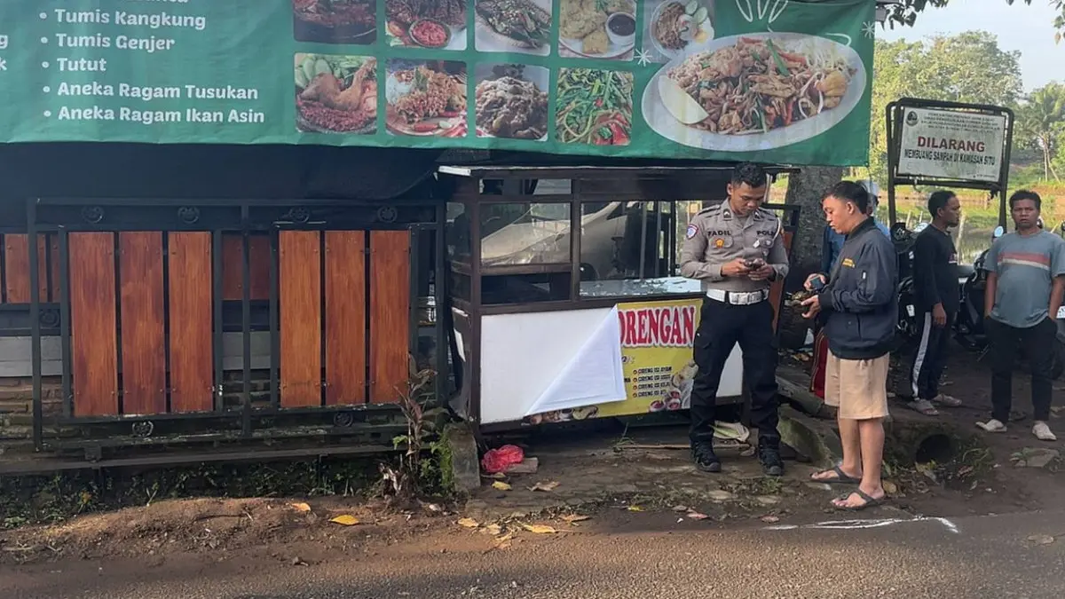 kecelakaan Fortuner dengan ojol di Kota Tasikmalaya